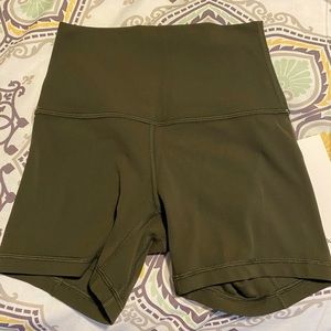 Lululemon align shorts 4”